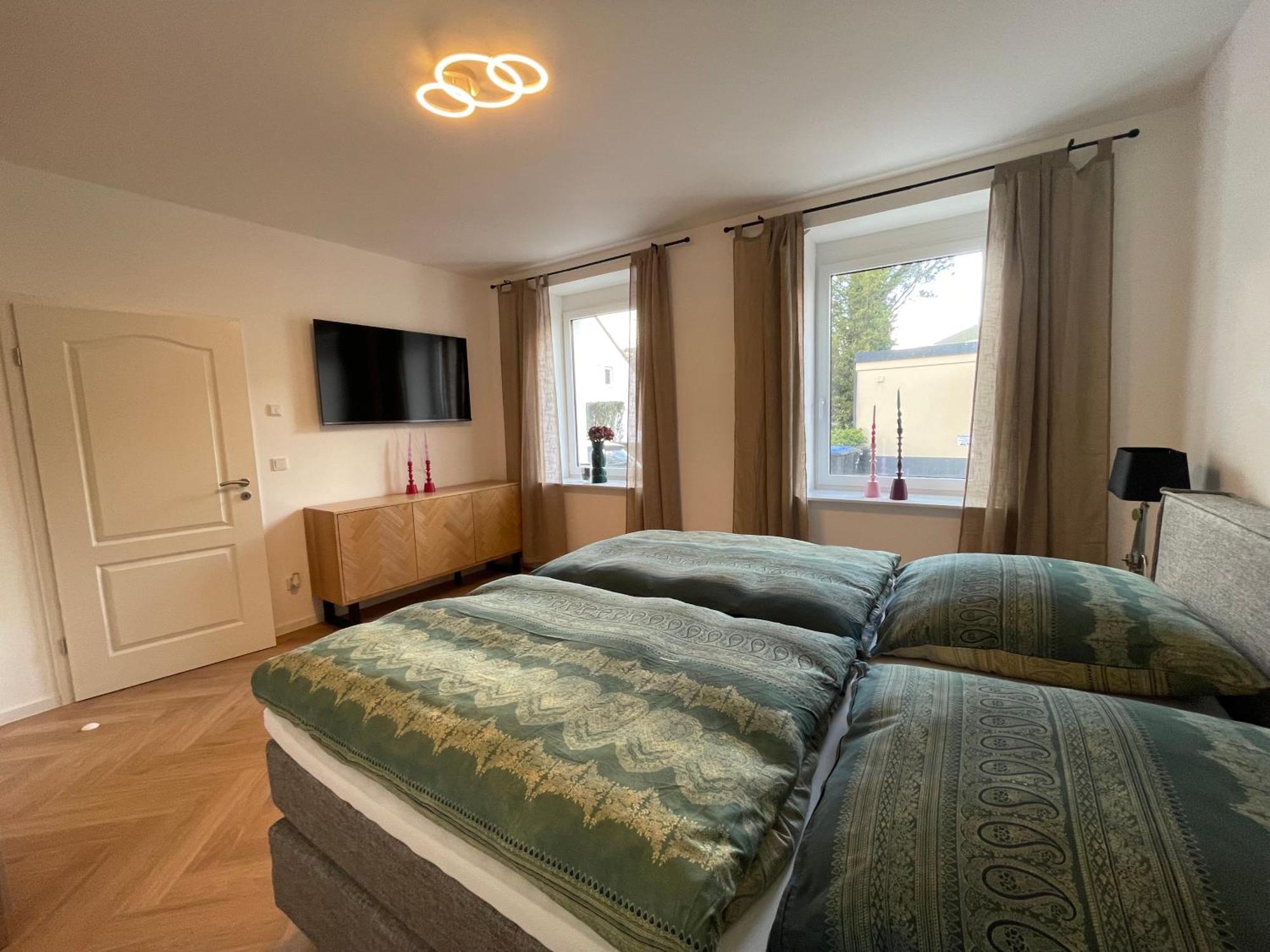 Luxurioese Ferienwohnung Mit Wellness Oase Saarburg Exterior photo